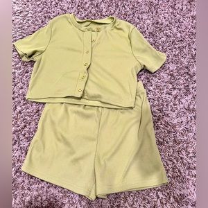 Two piece green set